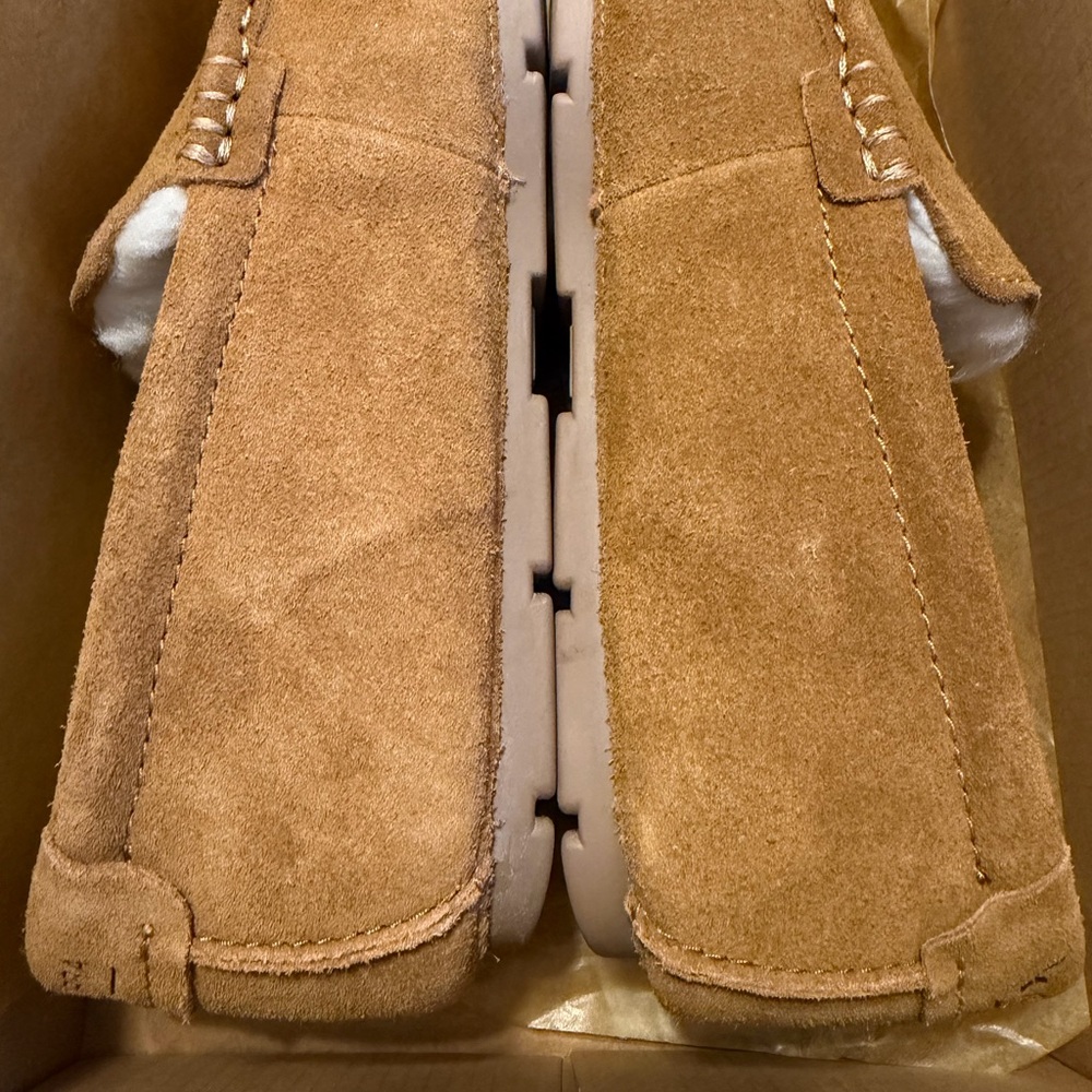 UGG Slippers by KOOLABURRA - Picture 9 of 10